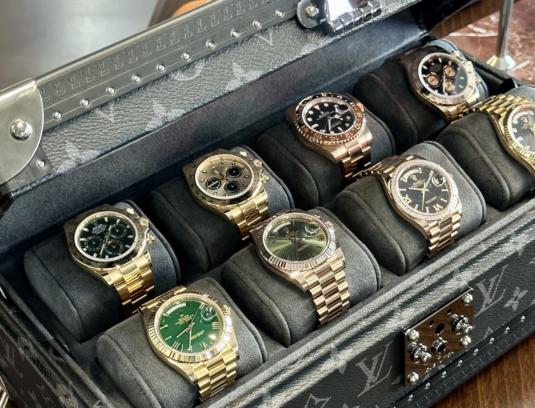 Luxury 5